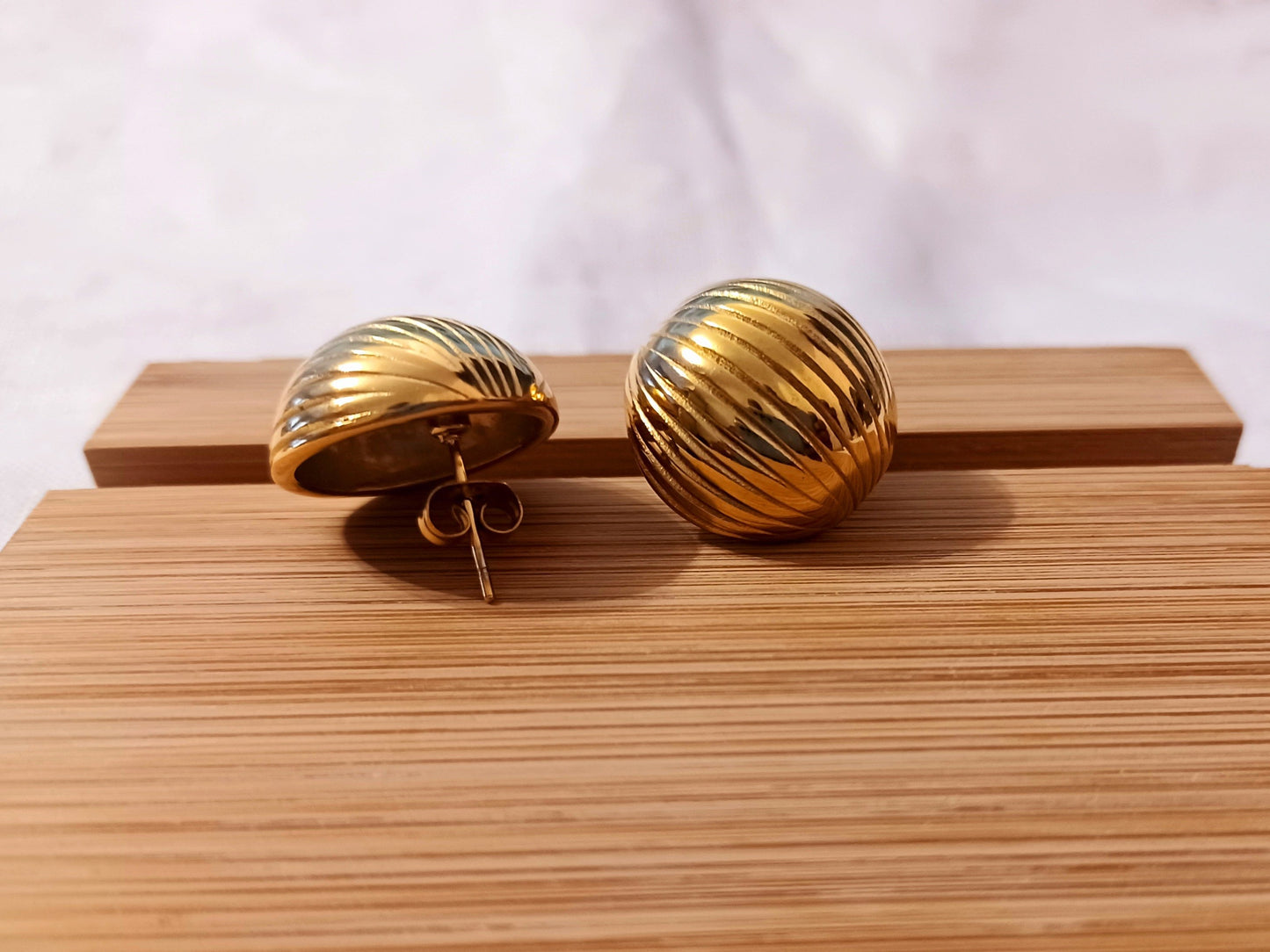 Gold Circle Chunky Stripe Chunky Earring