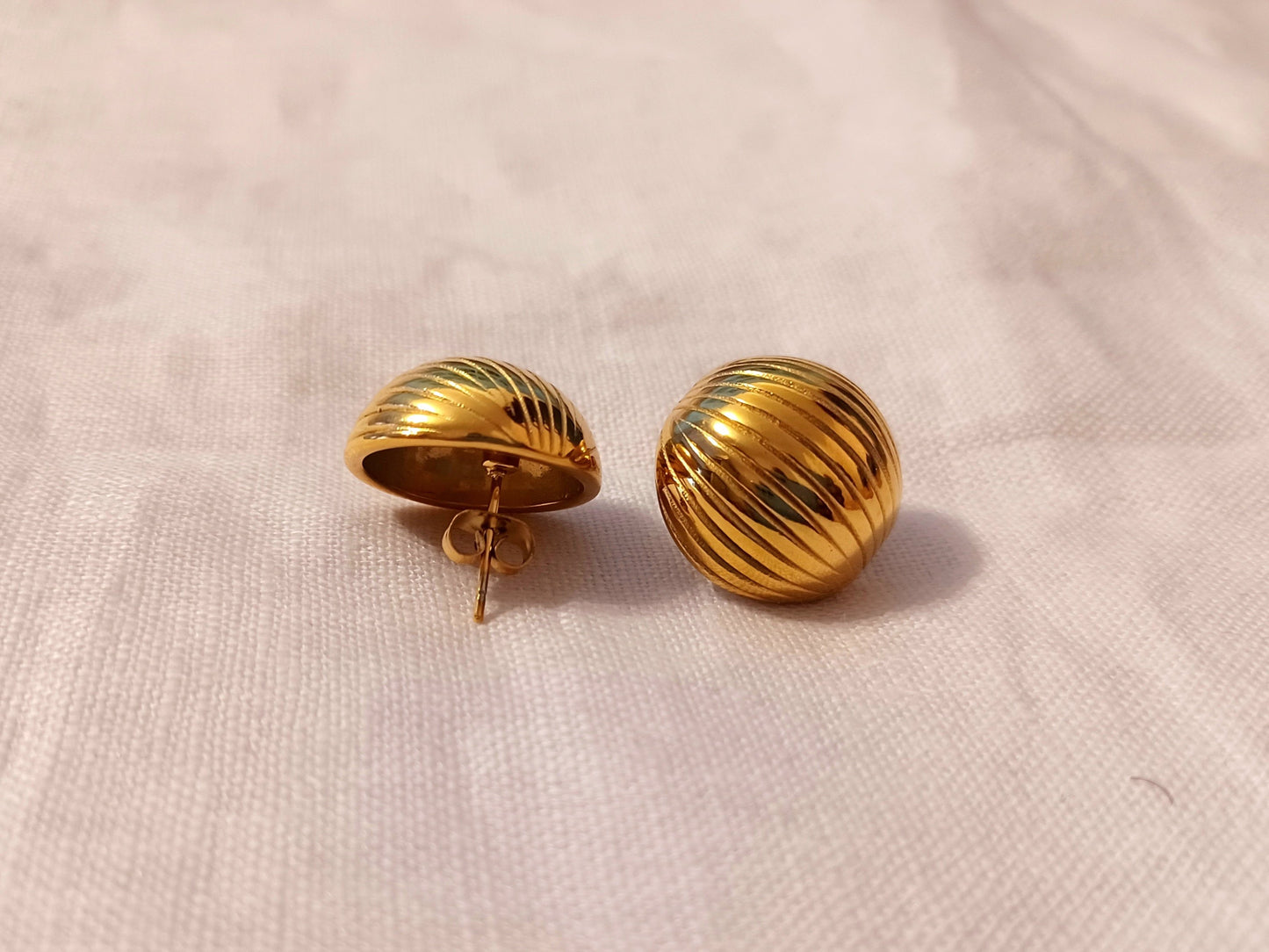 Gold Circle Chunky Stripe Chunky Earring