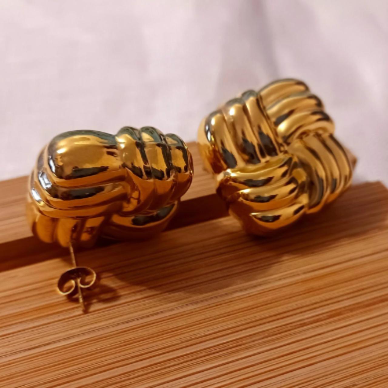 Gold Chunky Stripe Stud Earring