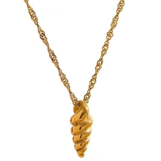 Trendy Gold Conch Pendant Necklace