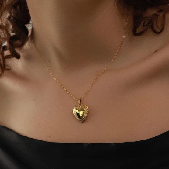 Gold Heart Photo Picture Frame Locket Pendant Necklace